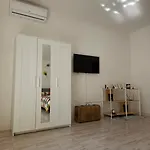 Sathicula Oda ve Kahvaltı 3*