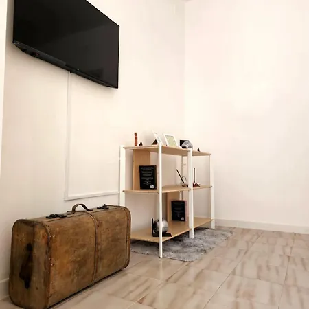 Sathicula Oda ve Kahvaltı 3*